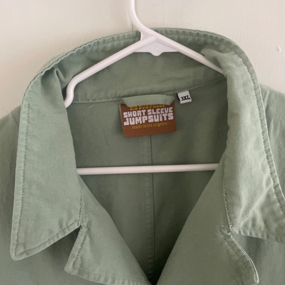 Big Bud jumpsuit in sage green - Picture 2 of 3